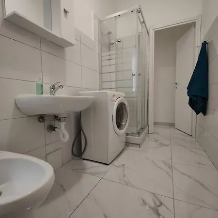 Bilocale Ristrutturato Apartament *